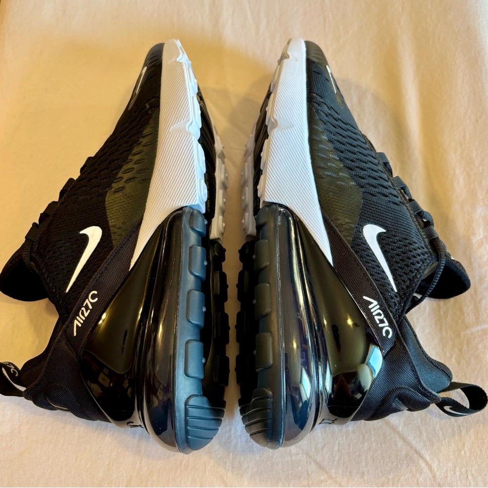 Nike Air Max 270 in Black and White - Picture 6 of 9